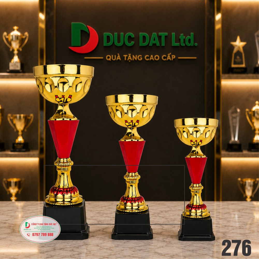 cup_the_thao__45_ Cúp kim loại 276 màu vàng đỏ cao cấp với 3 kích thước 31cm, 34cm và 38cm dùng cho các giải thể thao và chương trình trao thưởng.
