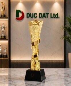 Cúp Nghệ Thuật 007 Mạ Vàng Kết Cấu Tinh Thể