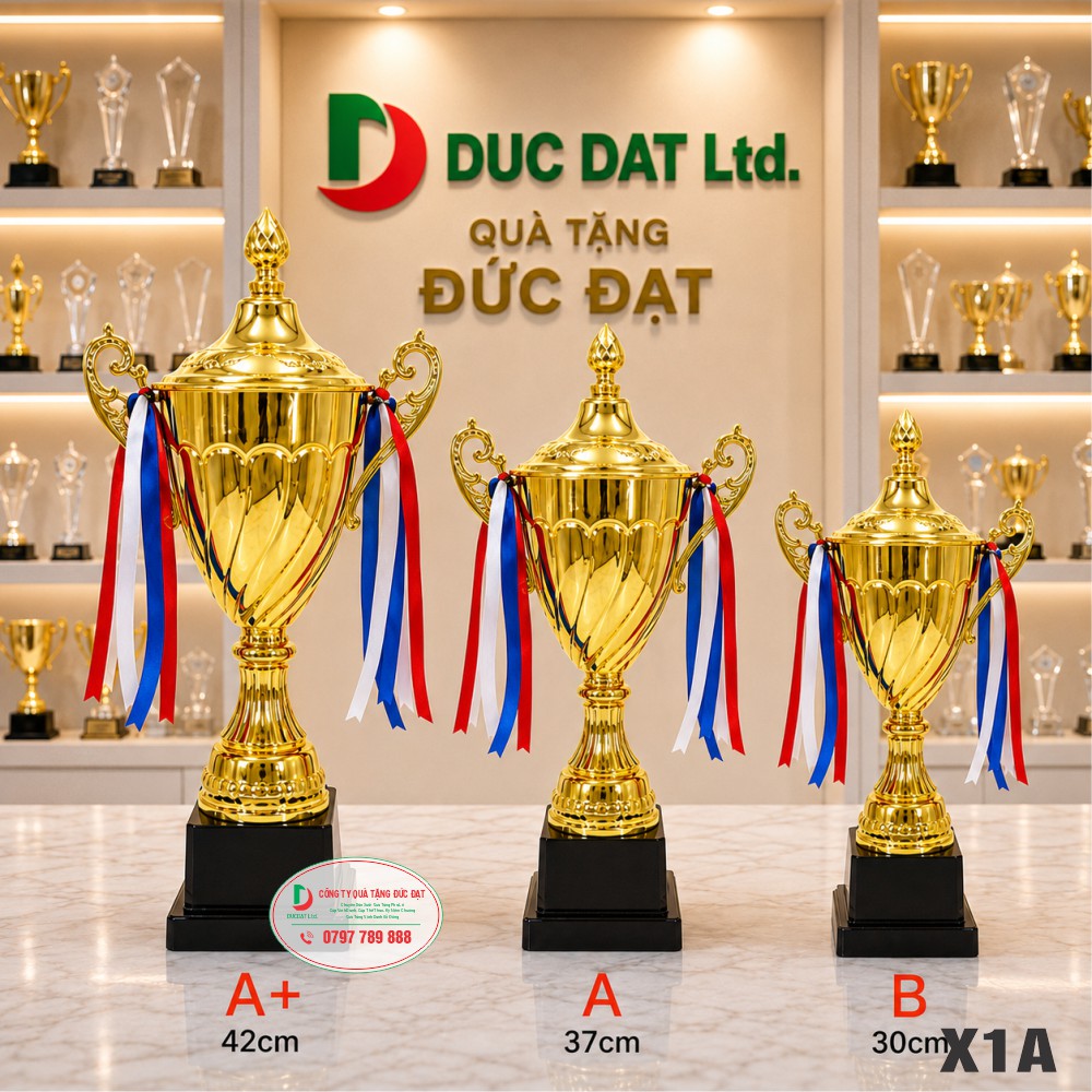 cup_the_thao__45_ Cúp kim loại X1A màu vàng ánh kim