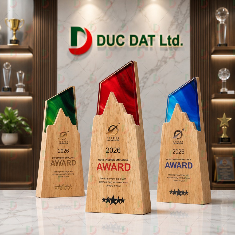 cup_the_thao__45_ cúp pha lê đế gỗ 002 phối chất liệu pha lê kết hợp in màu UV sắc nét.