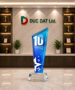 Cúp Pha Lê 006 Kỷ Niệm Thành Lập In UV – Đột Phá Bức Tốc