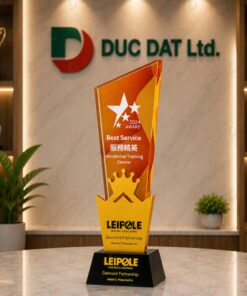Cúp Pha Lê 010 Phối Mica Vương Miện In UV – Rực Rỡ Vinh Quang