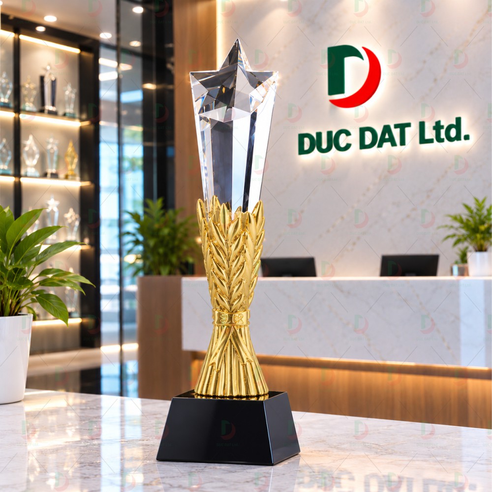 cup_the_thao__45_ Cúp pha lê 023 chất liệu pha lê K9 đỉnh ngôi sao 3D kết hợp bó bông lúa mạ vàng in màu UV theo yêu cầu
