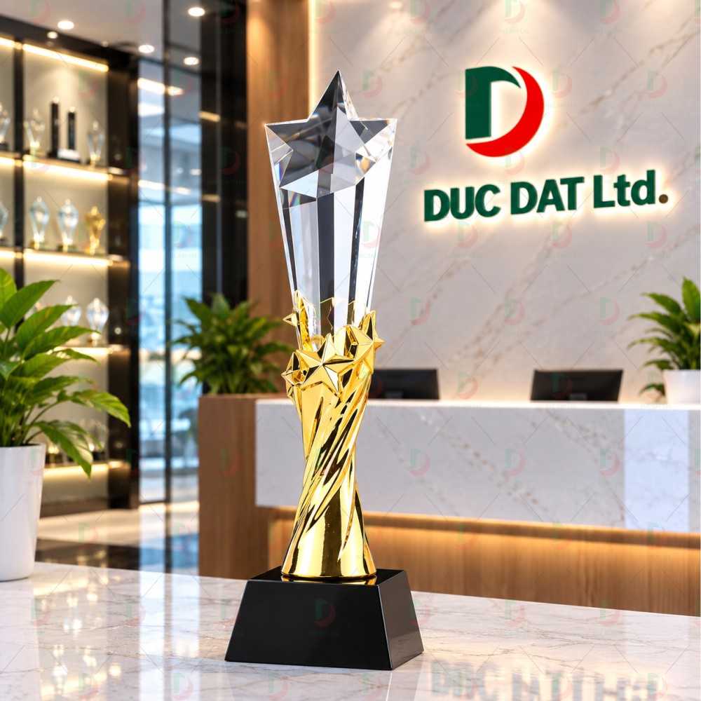 cup_the_thao__45_ Cúp pha lê 024 chất liệu pha lê K9 đỉnh ngôi sao 3D kết hợp thân xoắn kim loại mạ vàng in màu UV theo yêu cầu
