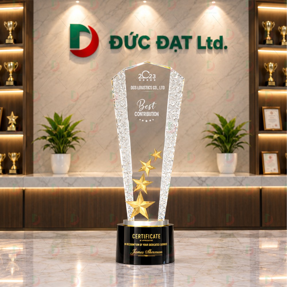 cup_the_thao__45_ Cúp pha lê 041 khối pha lê trong suốt viền mài nhám gắn ngôi sao kim loại mạ vàng in UV theo yêu cầu